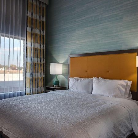 Hampton Inn & Suites-Wichita/Airport, Ks Kültér fotó
