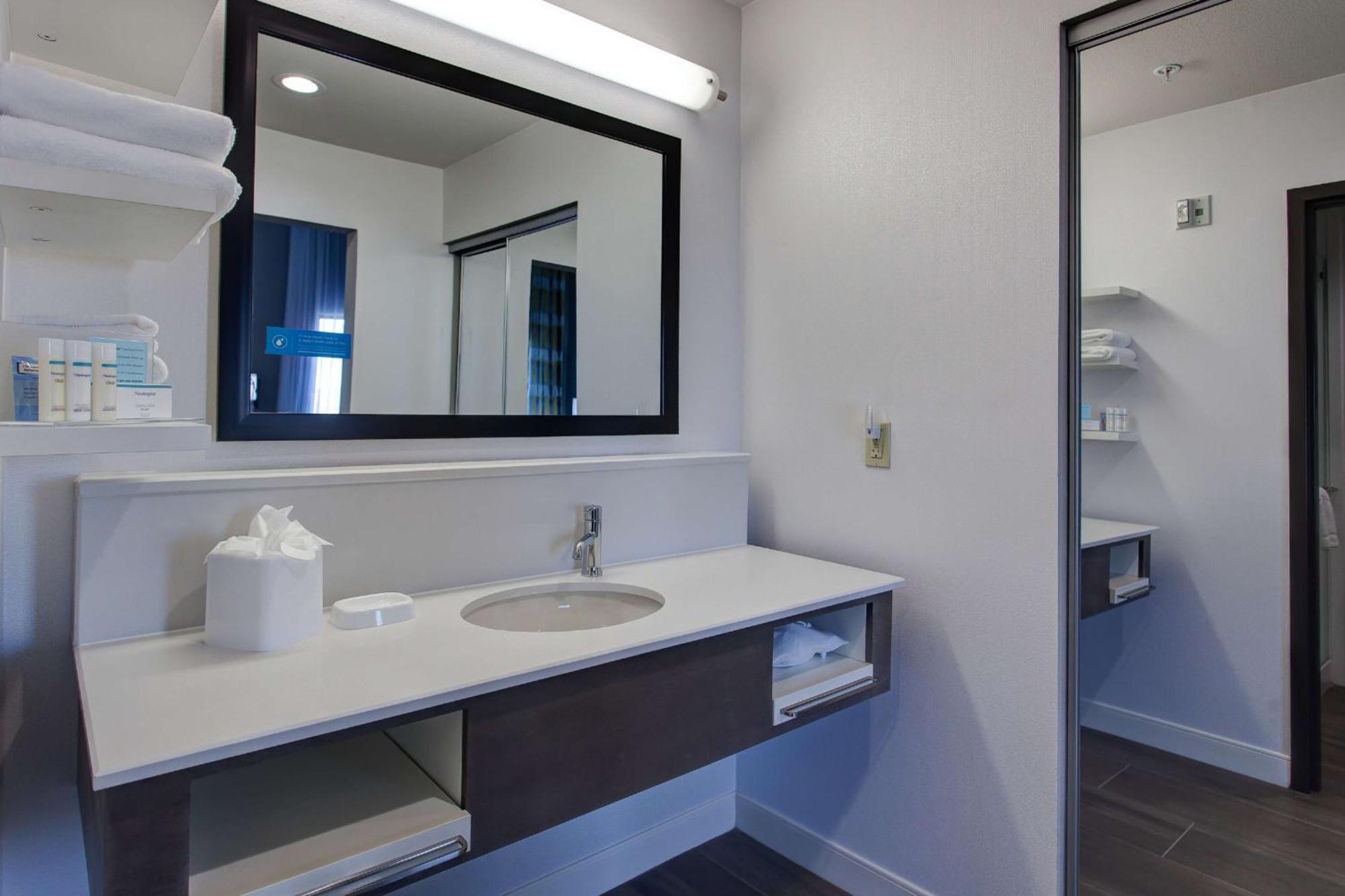 Hampton Inn & Suites-Wichita/Airport, Ks Kültér fotó