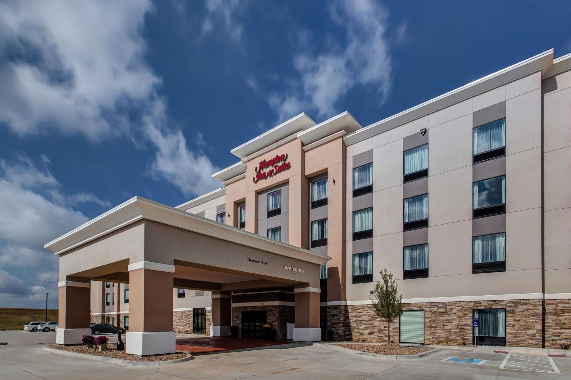 Hampton Inn & Suites-Wichita/Airport, Ks Kültér fotó