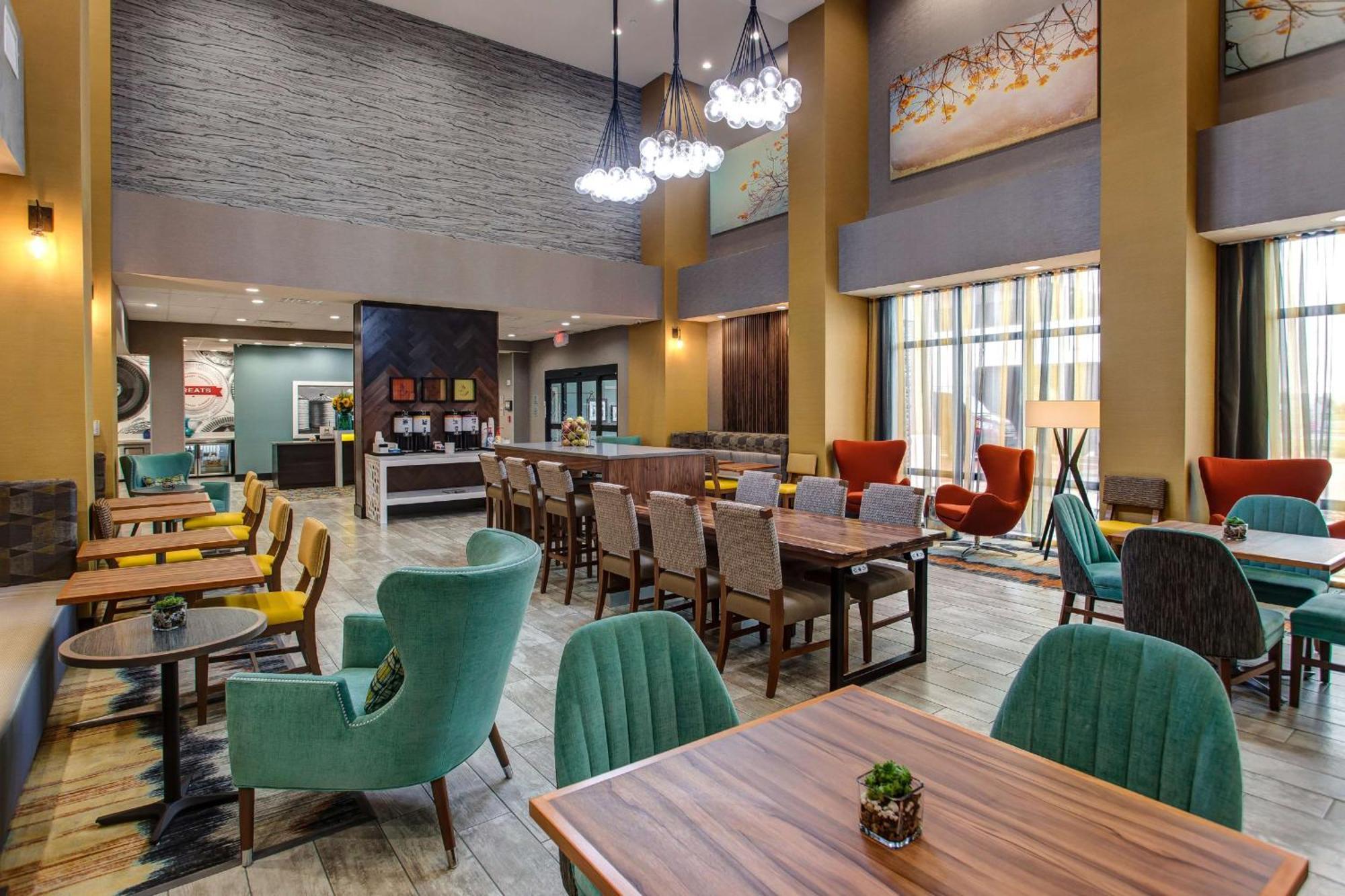 Hampton Inn & Suites-Wichita/Airport, Ks Kültér fotó